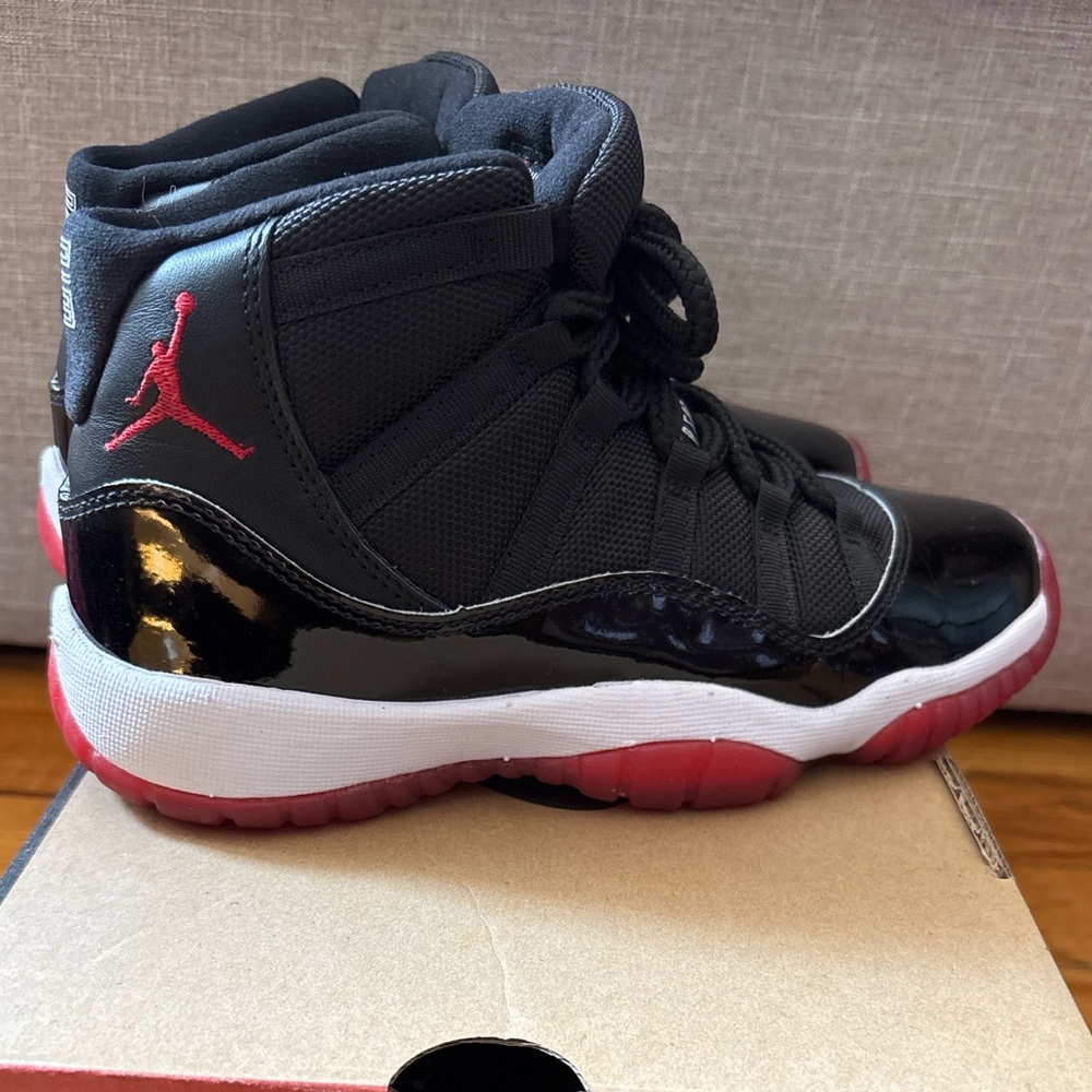 Air Jordan 11 Retro (GS) Youth Size 4.5Y